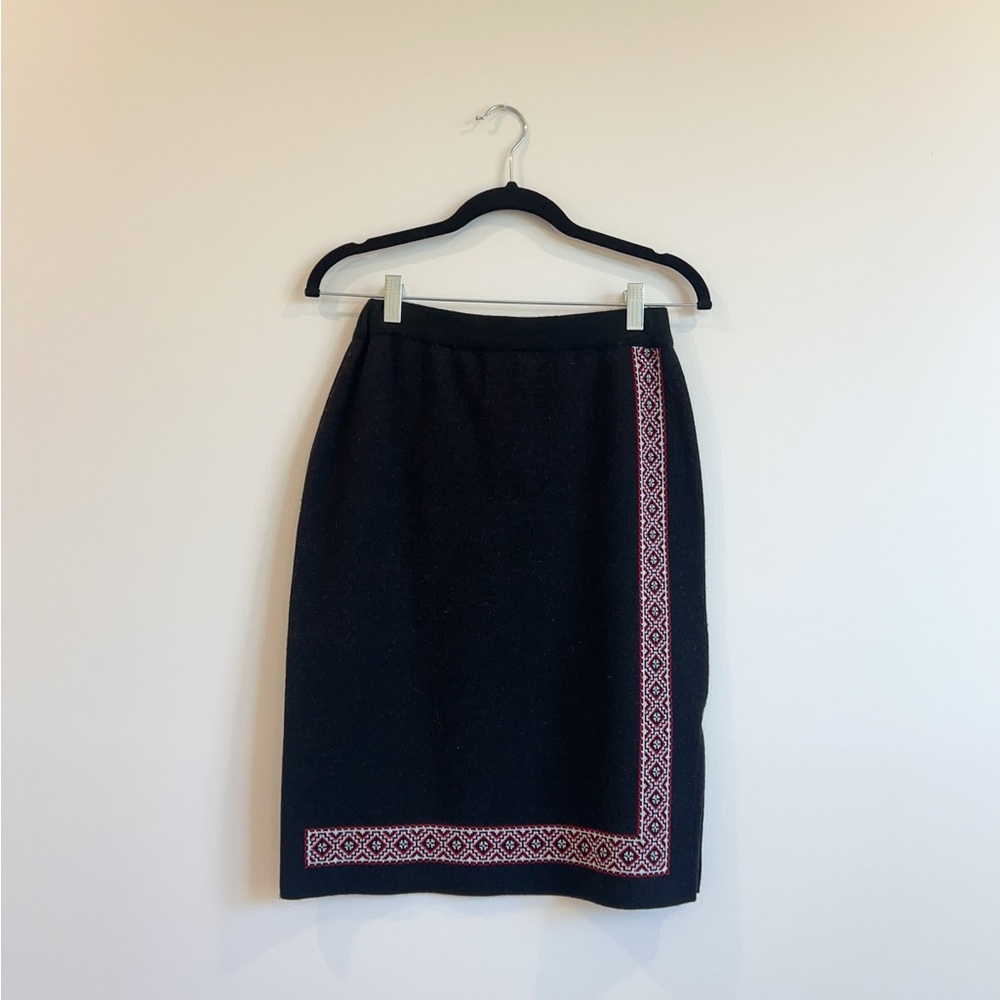 Ukrainian Patterned Black Knee Length Skirt
